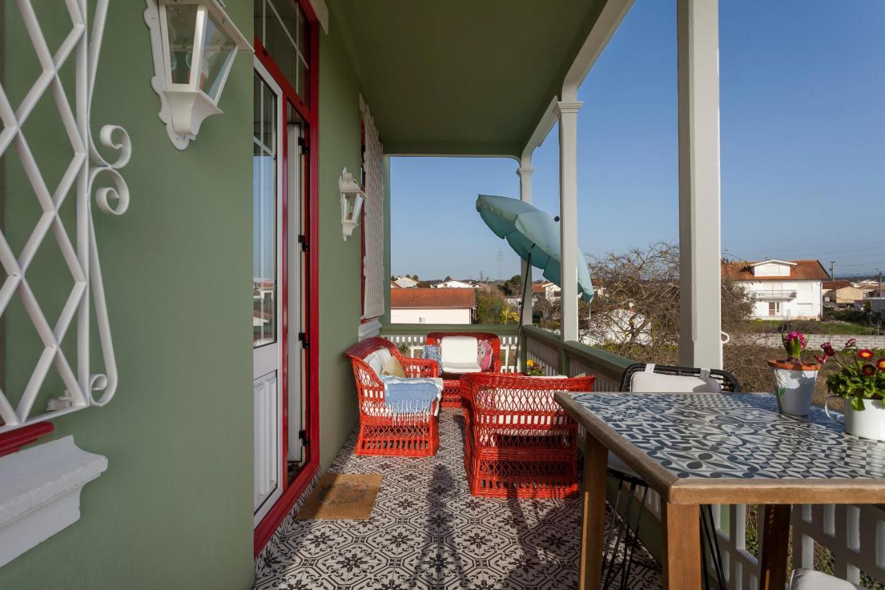 Vintage Balcony Guesthouse أوفار المظهر الخارجي الصورة