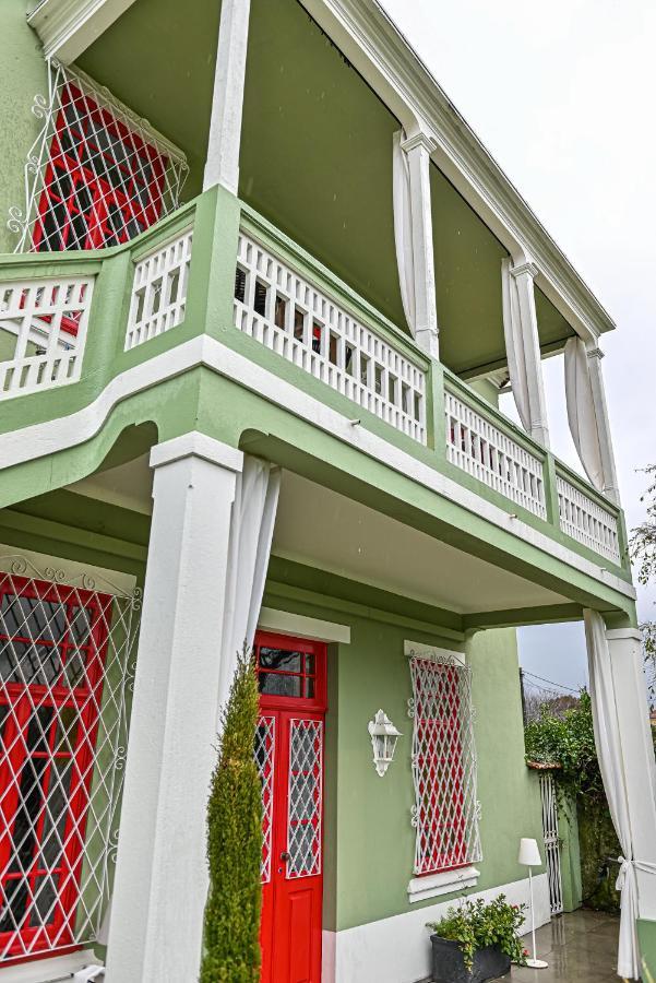 Vintage Balcony Guesthouse أوفار المظهر الخارجي الصورة