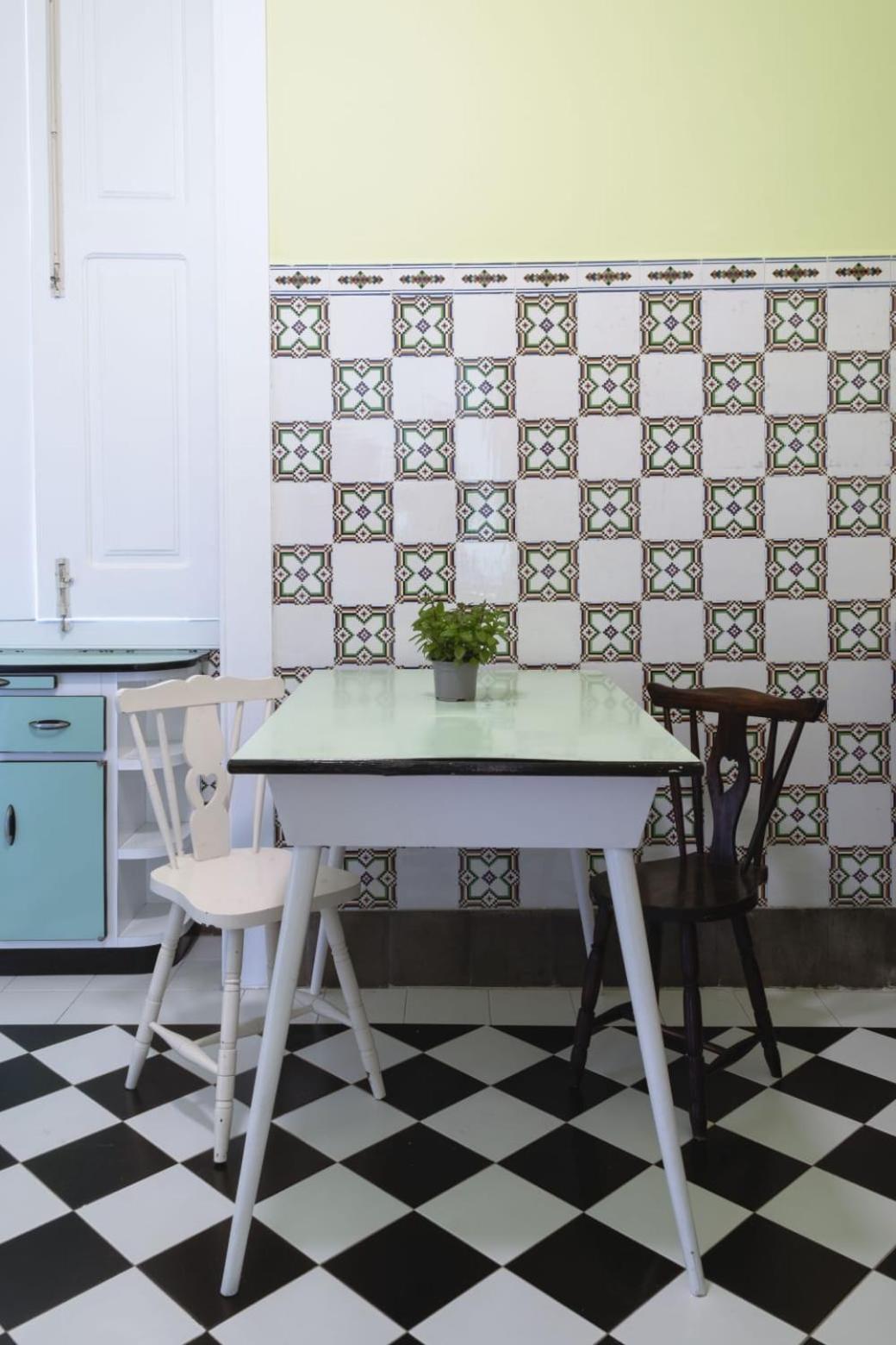 Vintage Balcony Guesthouse أوفار المظهر الخارجي الصورة